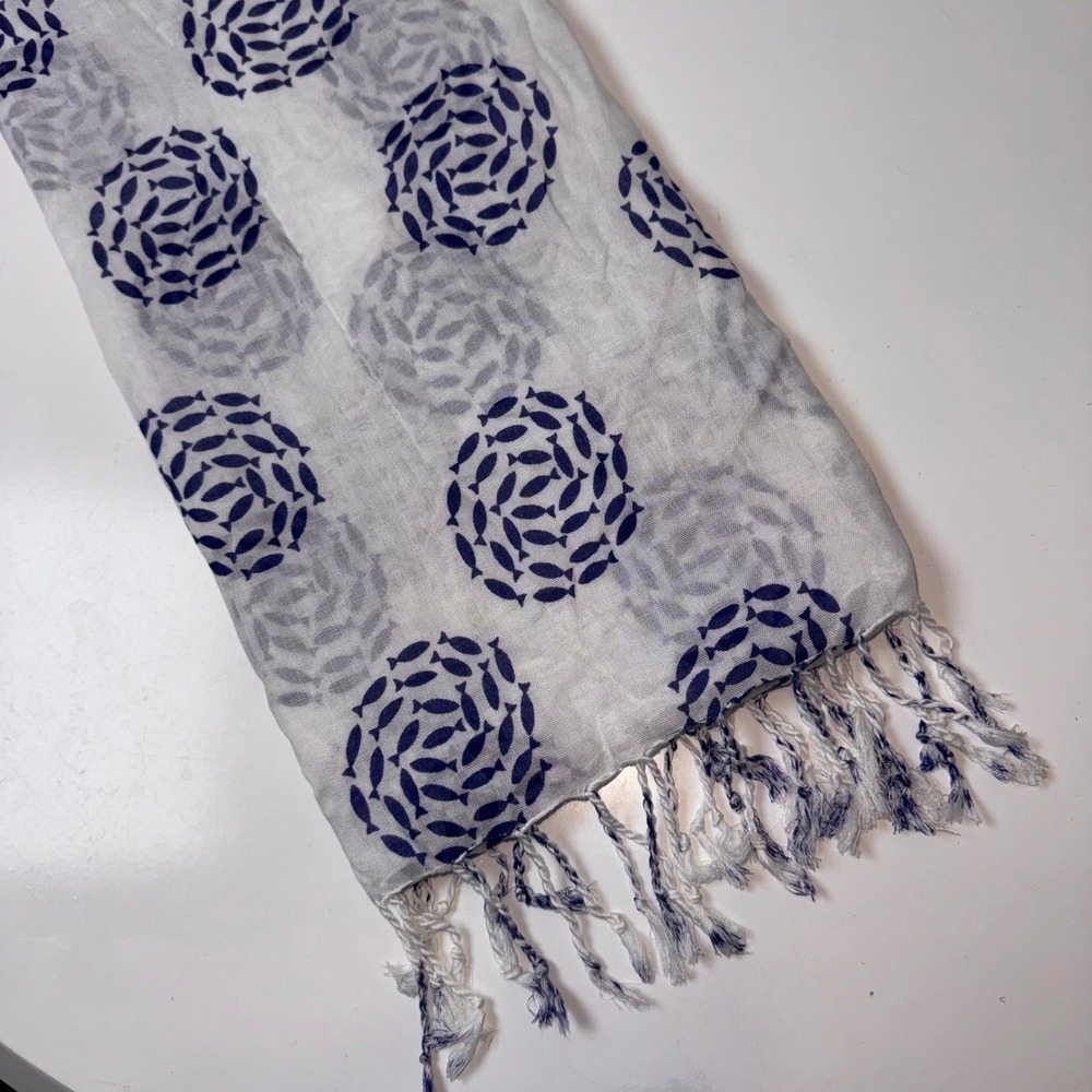 Talbots Scarf Women OS White Blue Fish Print Tassel Fringe Nautical Viscose